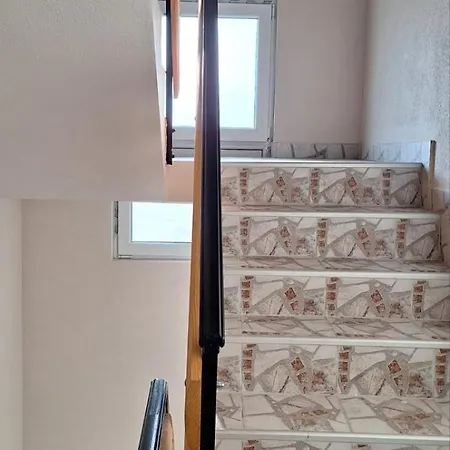 Apartman Tarmonija *